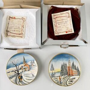 Veneto Flair Christmas Collector Plates Set of 2